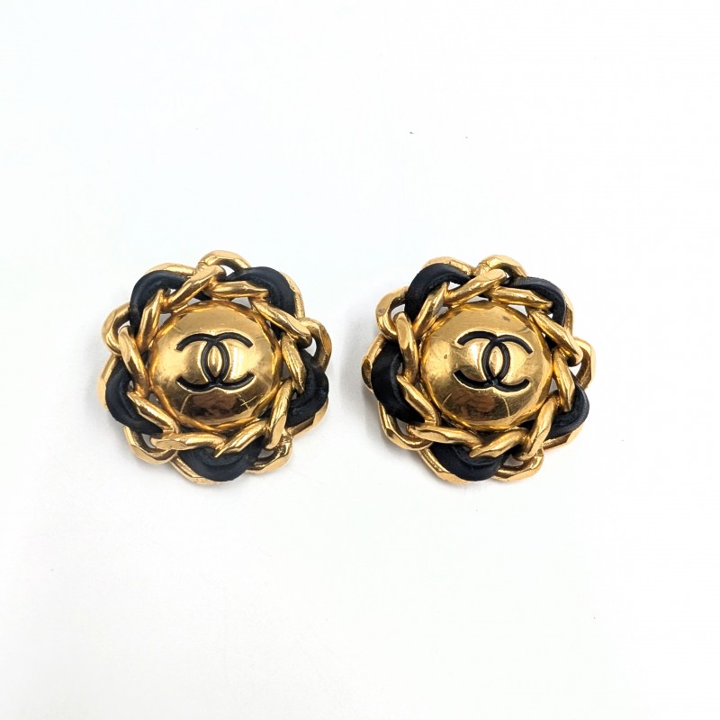 Boucles d'oreille Chanel vintage par Karl Lagerfeld Boucles d'oreille Chanel vintage par Karl Lagerfeld