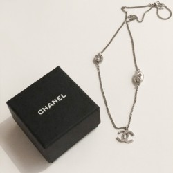 Chanel - Collier argenté authentique